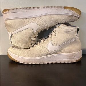 Size 9 - Nike Air Force 1 Ultra Flyknit Mid White (817420-100)